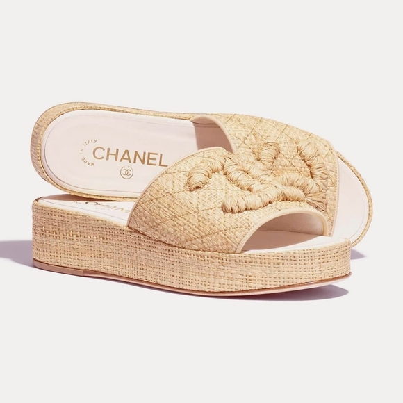 Chanel💯19P CC Logo Platform Mules Sandals 39/8.5 - Picture 4 of 10